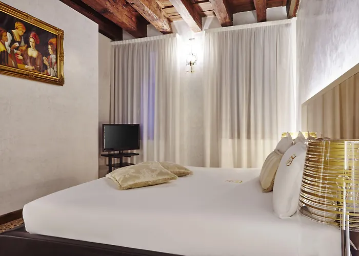 Palazzo Paruta & Wellness 4*
