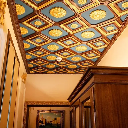 Palazzo Paruta & Wellness 4* Venedig