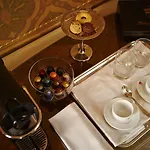 Palazzo Paruta & Wellness 4* Венеция