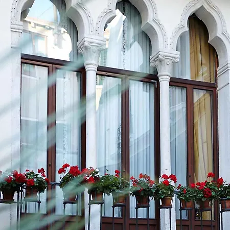 Palazzo Paruta & Wellness 4* Venice