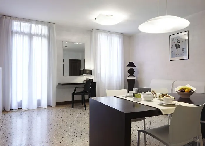 Palazzo Paruta & Wellness Hotel Venecia